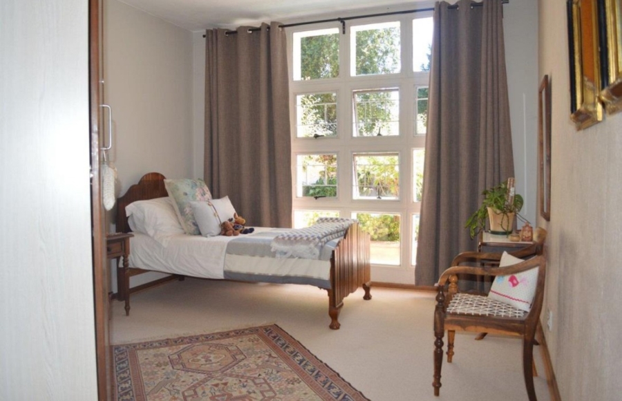 5 Bedroom Property for Sale in Wilkoppies North West